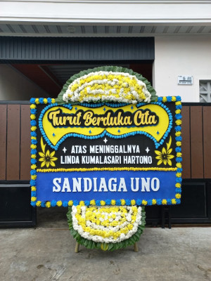 Papan Bunga Duka di Ngaren